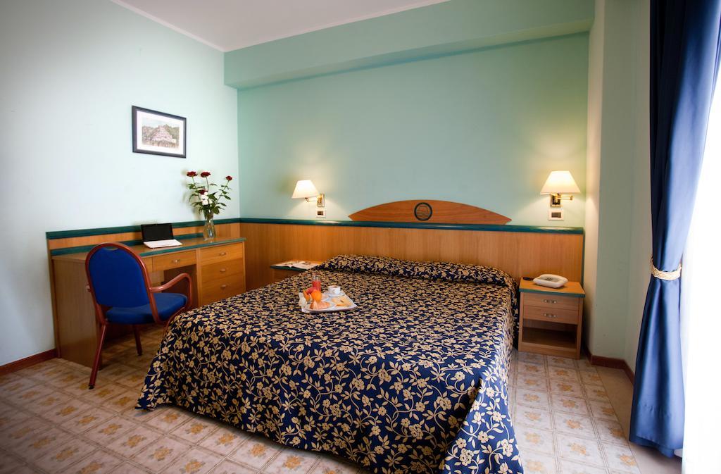 Hotel Talao Scalea Exterior photo