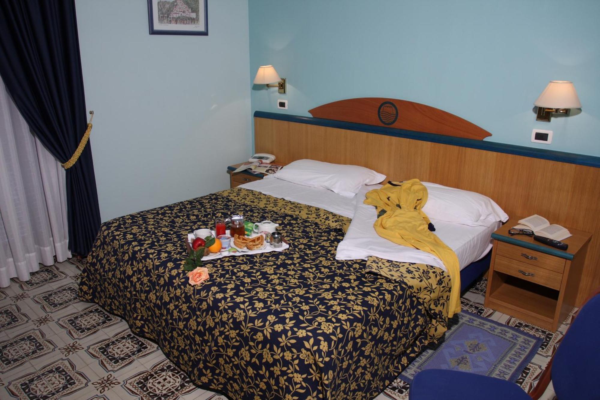 Hotel Talao Scalea Exterior photo