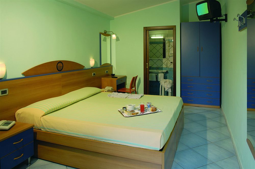 Hotel Talao Scalea Exterior photo